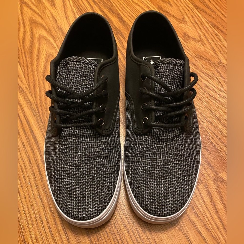 NWT Men’s 2 tone Madero Vans Skate Shoes